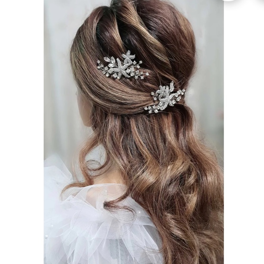 Starfish beach wedding headpiece hairpin accessory